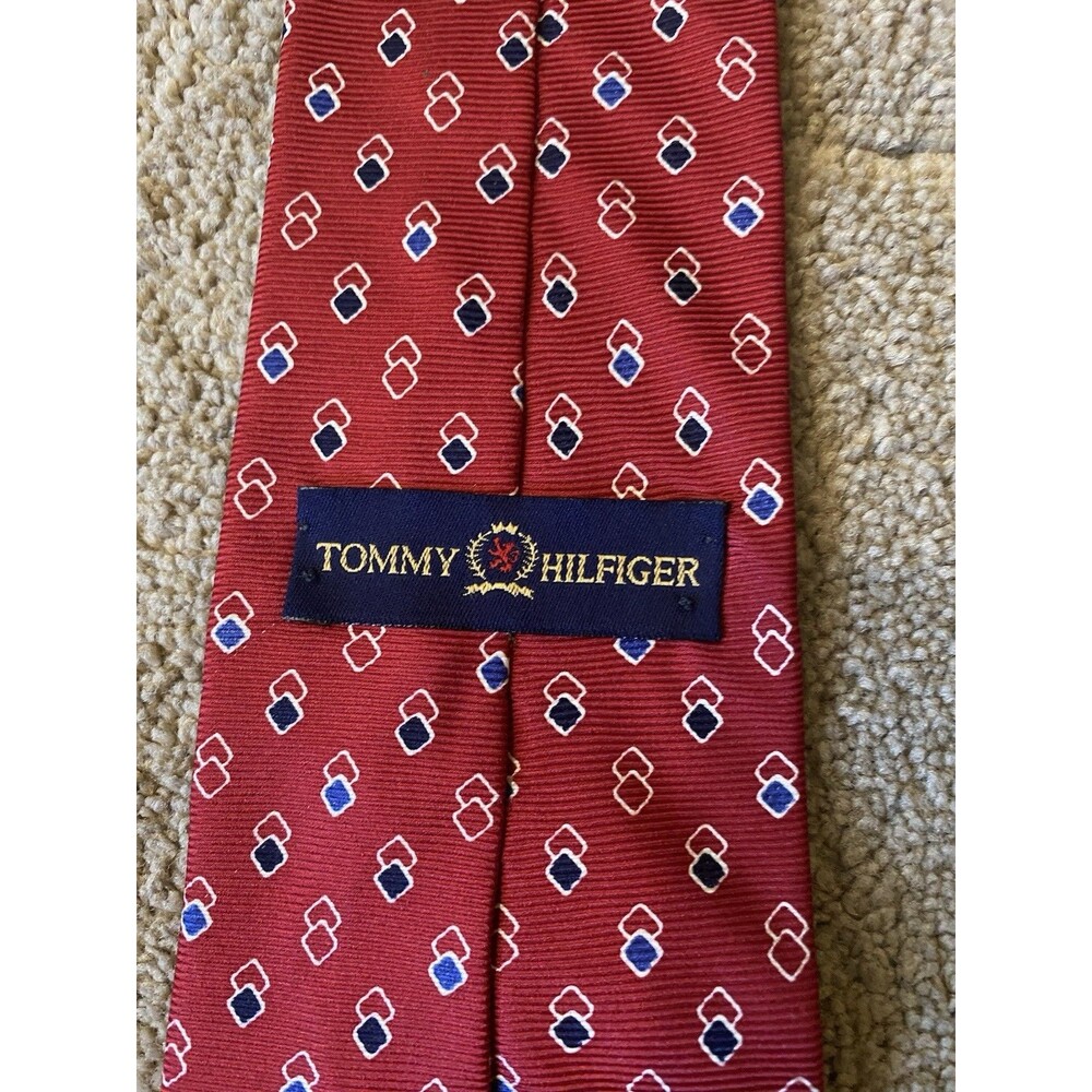 Tommy Hilfiger Vintage 100% Silk Necktie Made In USA Classic Red Blue Diamond